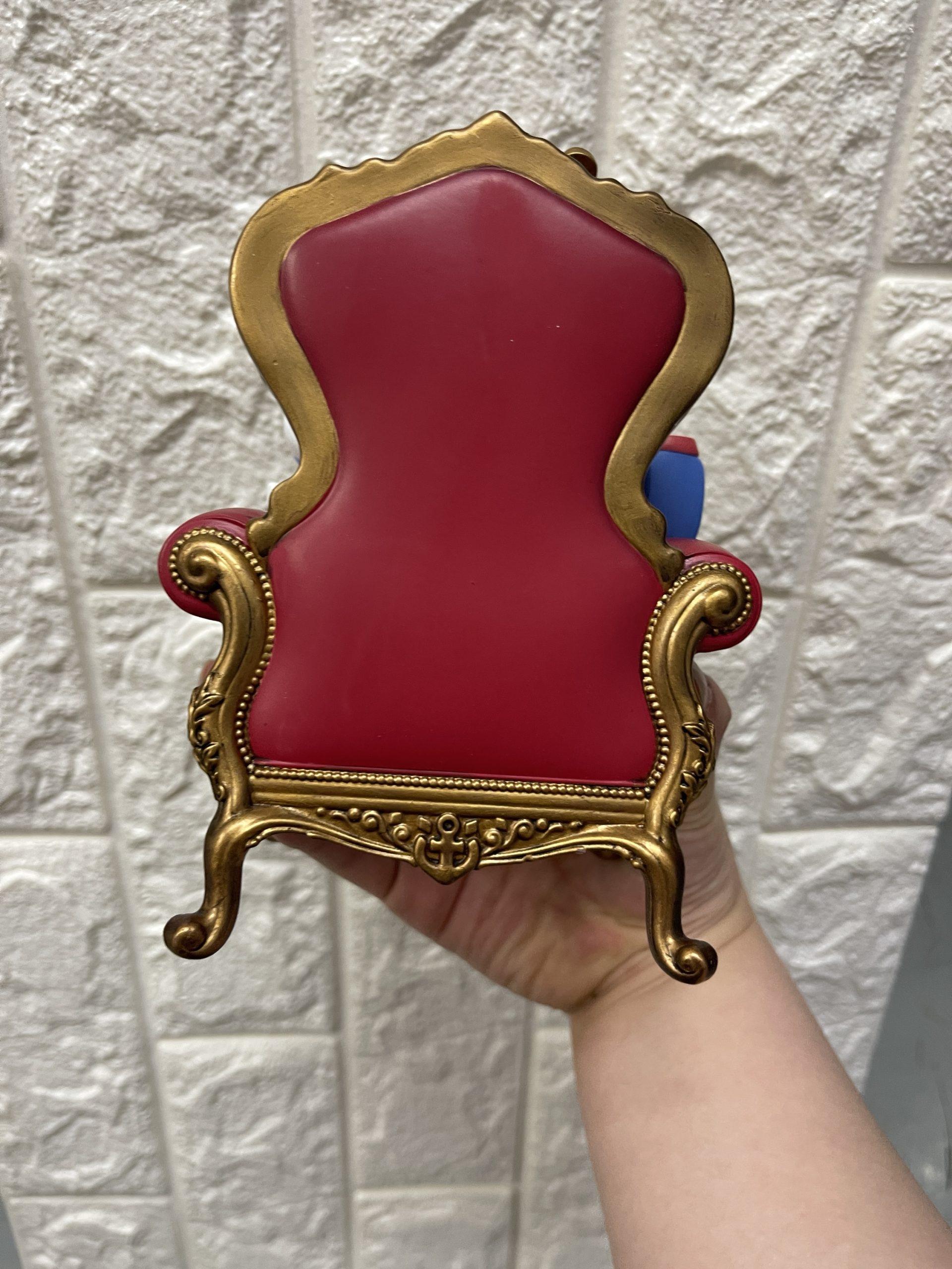 Donald Duck LED DONALD THE KING BIRTHDAY